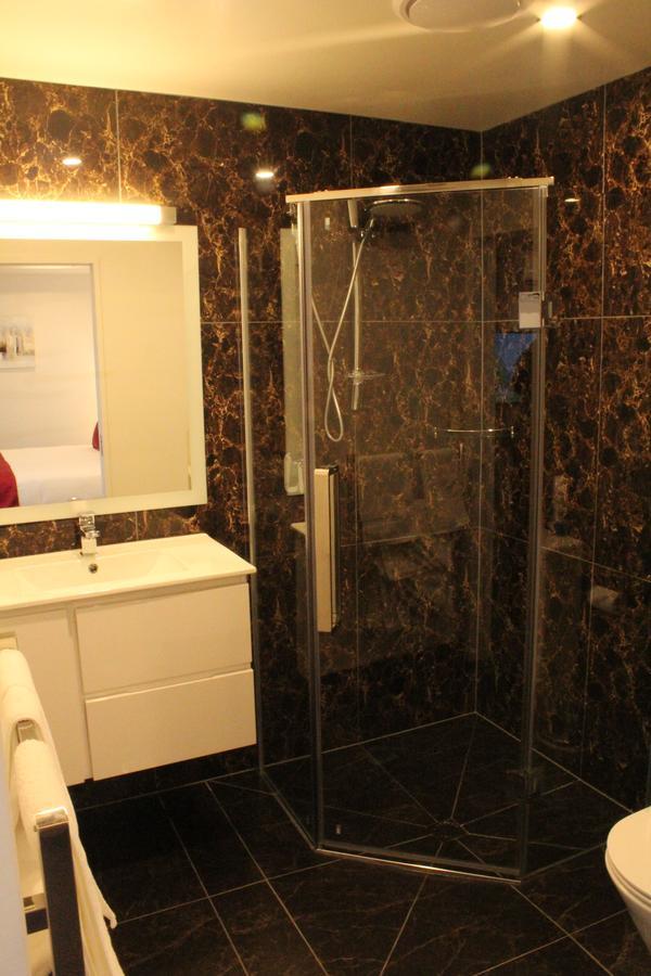 Bealey Plaza Motel Christchurch Exteriér fotografie A shower enclosure