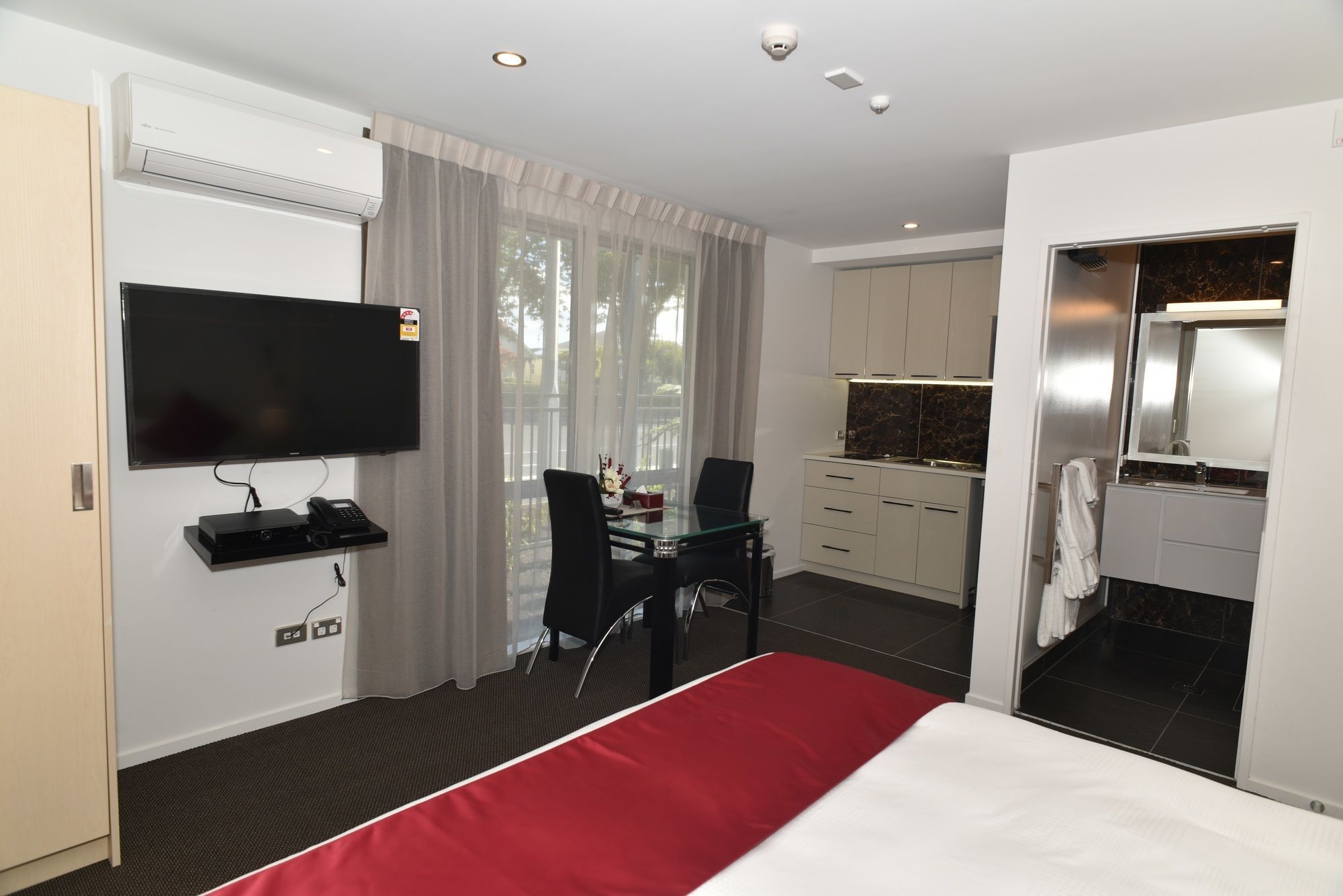 Bealey Plaza Motel Christchurch Exteriér fotografie A typical studio apartment