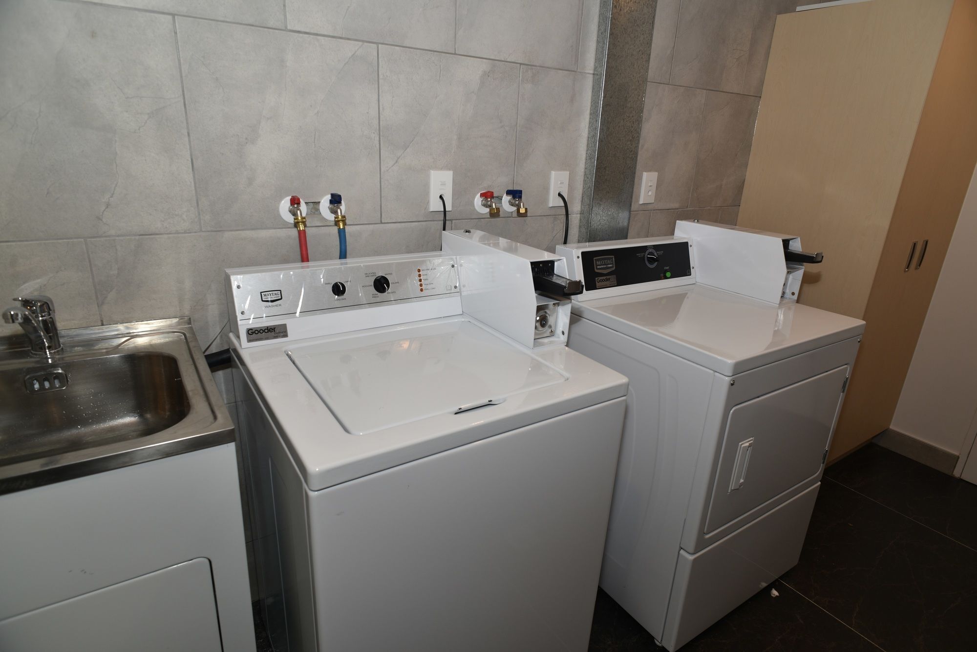 Bealey Plaza Motel Christchurch Exteriér fotografie A washing machine and a dryer
